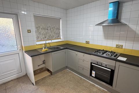 3 bedroom semi-detached house to rent, Erdington, B23