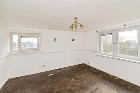 2 bedroom flat for sale, Summit Way, Southampton