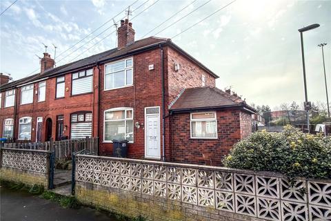 2 bedroom end of terrace house for sale, Chestnut Street, Chadderton, Oldham, Greater Manchester, OL9