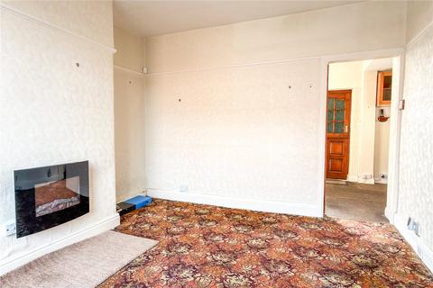 2 bedroom end of terrace house for sale, Chestnut Street, Chadderton, Oldham, Greater Manchester, OL9