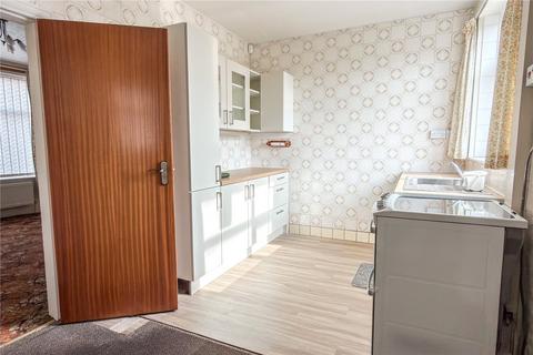 2 bedroom end of terrace house for sale, Chestnut Street, Chadderton, Oldham, Greater Manchester, OL9