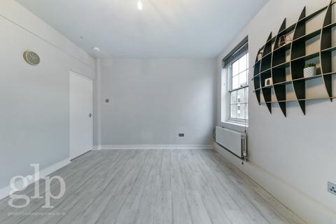 3 bedroom apartment to rent, William Bonney Estate, Clapham, SW4