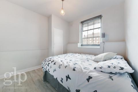 3 bedroom apartment to rent, William Bonney Estate, Clapham, SW4