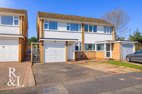 3 bedroom semi-detached house for sale, Riverfield Grove, Tamworth
