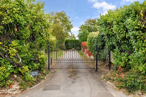 undefined, Churchfields Avenue, Weybridge, KT13