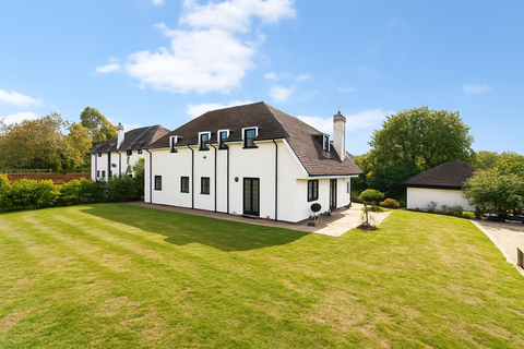 undefined, Churchfields Avenue, Weybridge, KT13