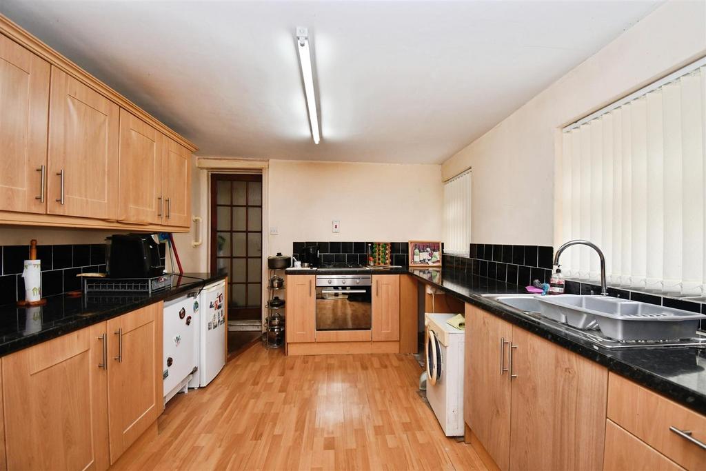 28d8cc1c-U 20 2812 29.JPG