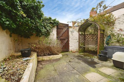 3 bedroom terraced house for sale, Albert Avenue, Hull