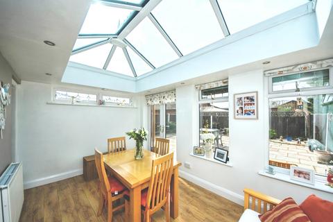 2 bedroom semi-detached bungalow for sale, Oakmere Drive, Wirral