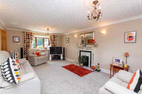 4 bedroom detached house for sale, Penrhosgarnedd, Bangor, Gwynedd, LL57