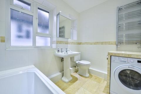 3 bedroom maisonette to rent, Albemarle Road, Beckenham, Kent, BR3