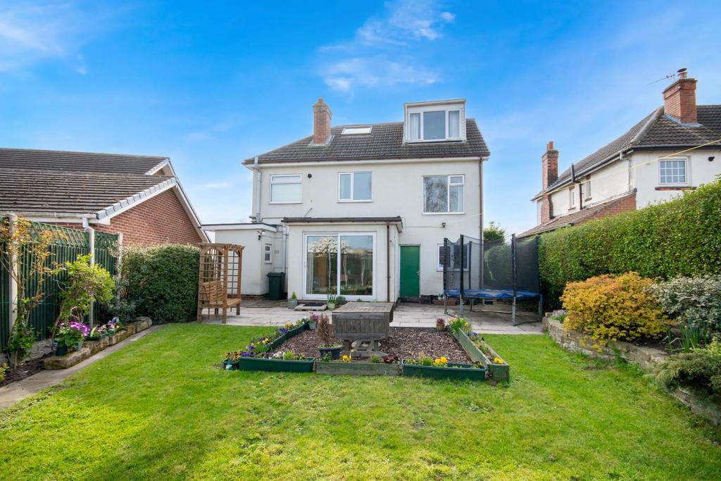 House exterior, garden