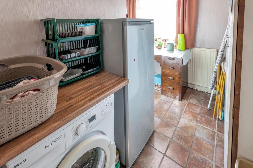 Utility room, utility