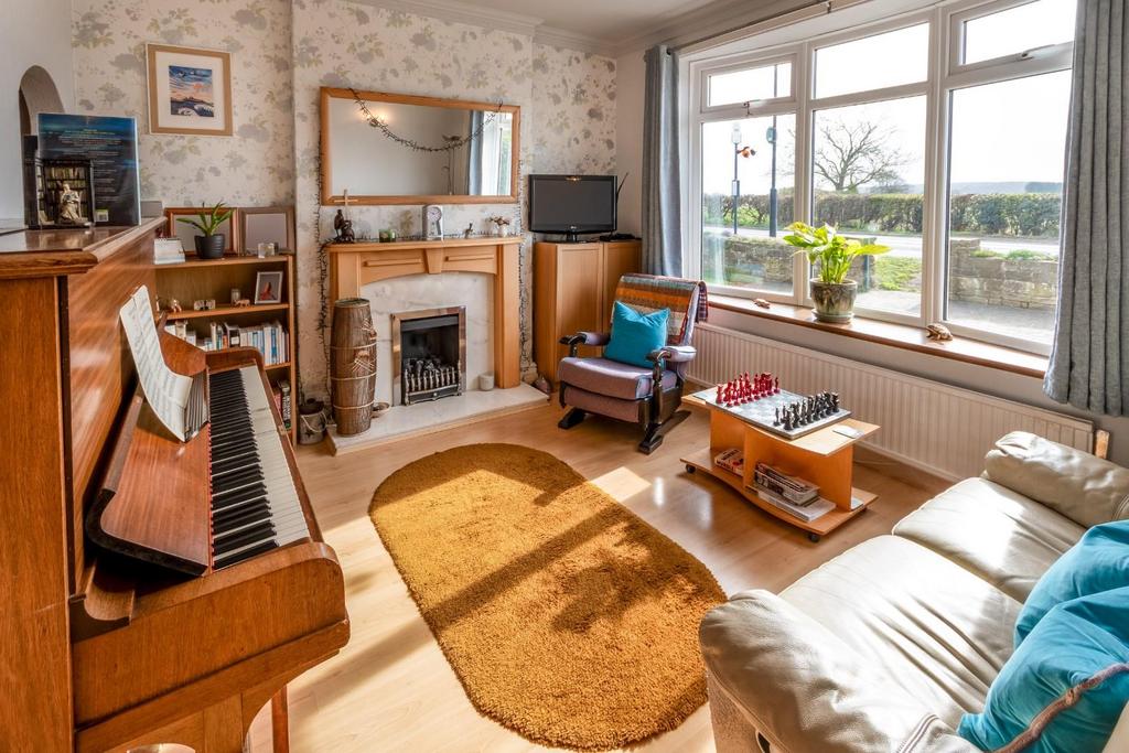 Living room, fireplace