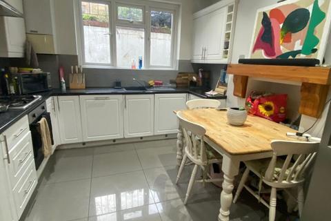 2 bedroom flat for sale, Cobham Street, Gravesend DA11