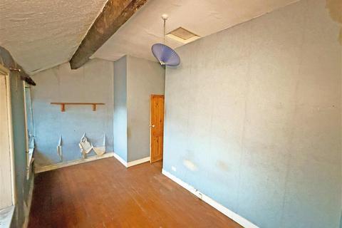 1 bedroom end of terrace house for sale, Miry Lane, Thongsbridge, HOLMFIRTH