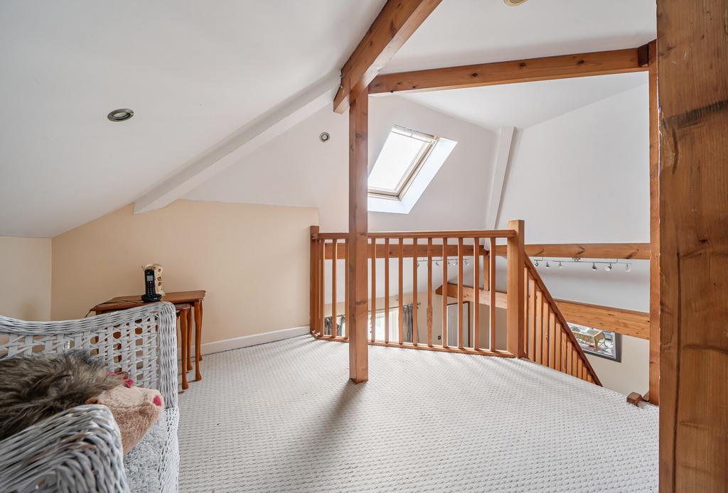 1432252-3-69c3da3...