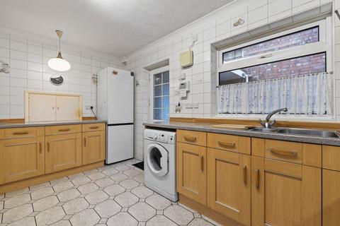3 bedroom detached bungalow for sale, Hallwood Road, Kettering NN16