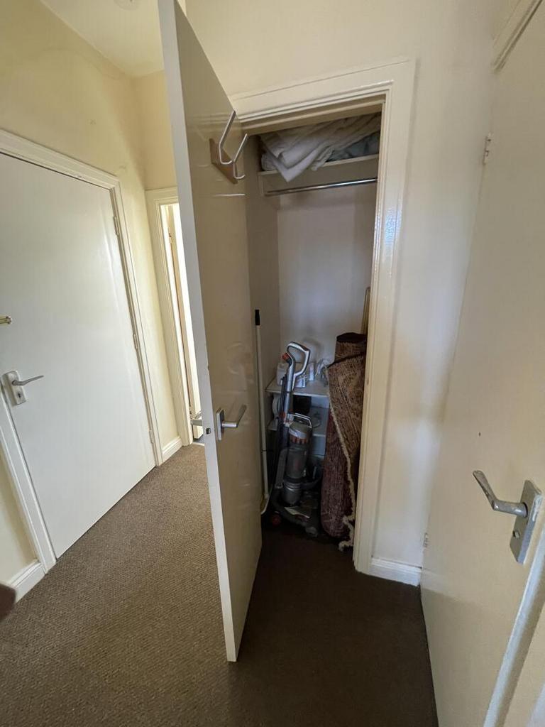 Flat 2 (1).JPG