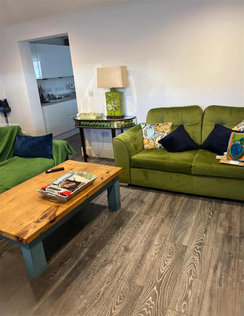 Flat 1 (1).jpg