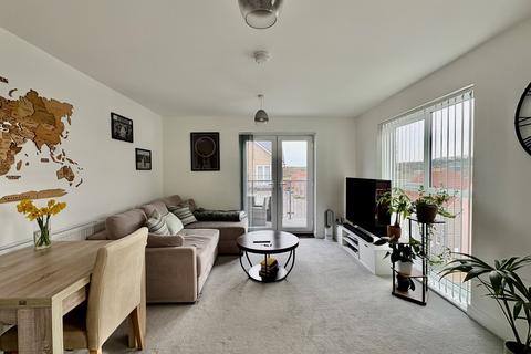 2 bedroom flat for sale, Harebell Road, Bristol BS16