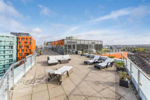 3 bedroom flat for sale, Cable Walk, Greenwich, SE10