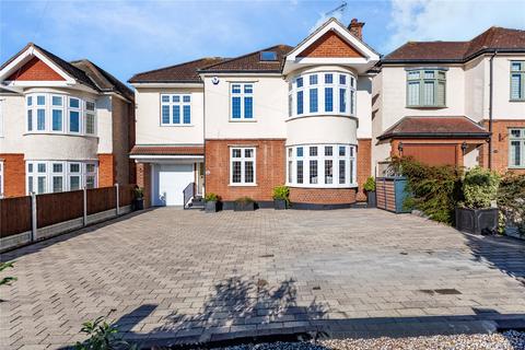 Claremont Gardens, Upminster, RM14