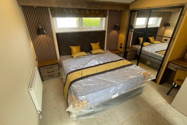 Regal Cranleigh Main Bedroom At Unity Beach Holida