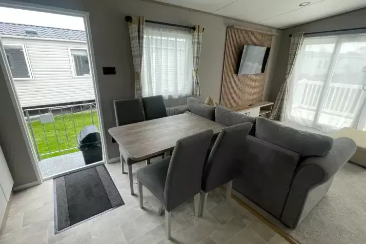 Abi Hamilton Dining Area At Unity Beach Holiday Pa