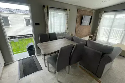 3 bedroom park home for sale, Unity Beach