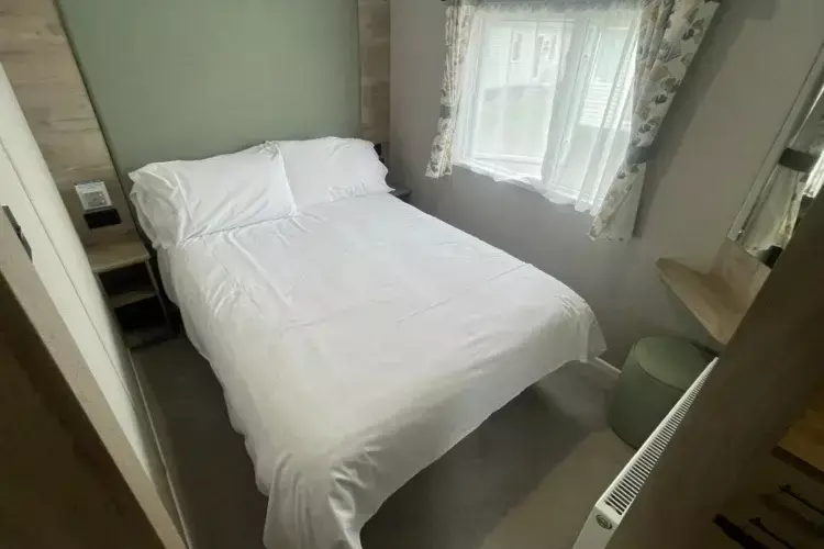 Abi Hamilton Main Bedroom At Unity Beach Holiday P