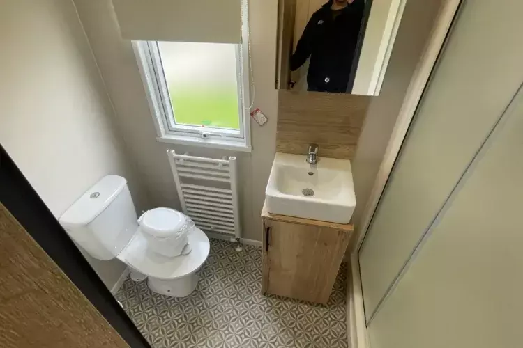 Abi Keswich Bathroom At Unity Beach Holiday Park