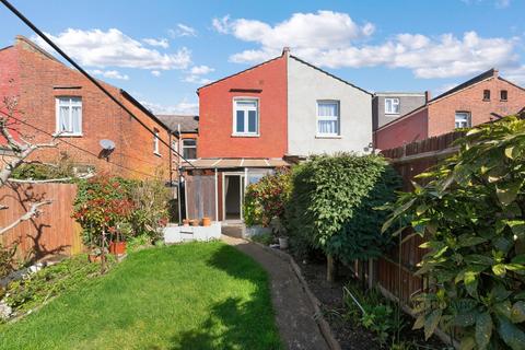 4 bedroom terraced house for sale, Ivy Road, NW2