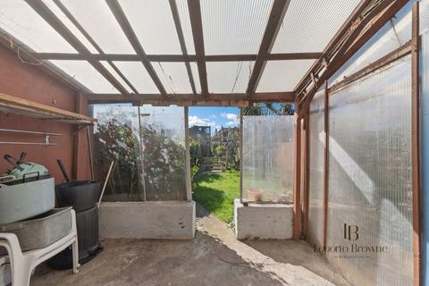 4 bedroom terraced house for sale, Ivy Road, NW2
