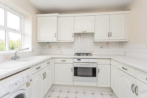 2 bedroom flat for sale, Byewaters, Watford, WD18