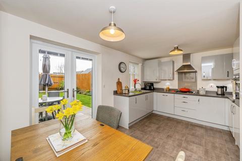 3 bedroom semi-detached house for sale, Ashton Close, Ashbourne
