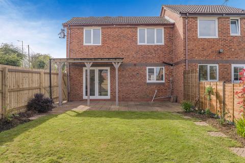 2 bedroom end of terrace house for sale, Park Court, Undy, Caldicot