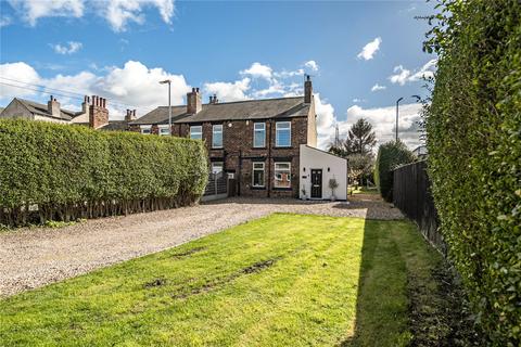 3 bedroom terraced house for sale, Patrick Green, Oulton, Leeds, Wakefield