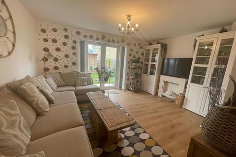3 bedroom semi-detached house for sale, Tunwell Street, Bradford