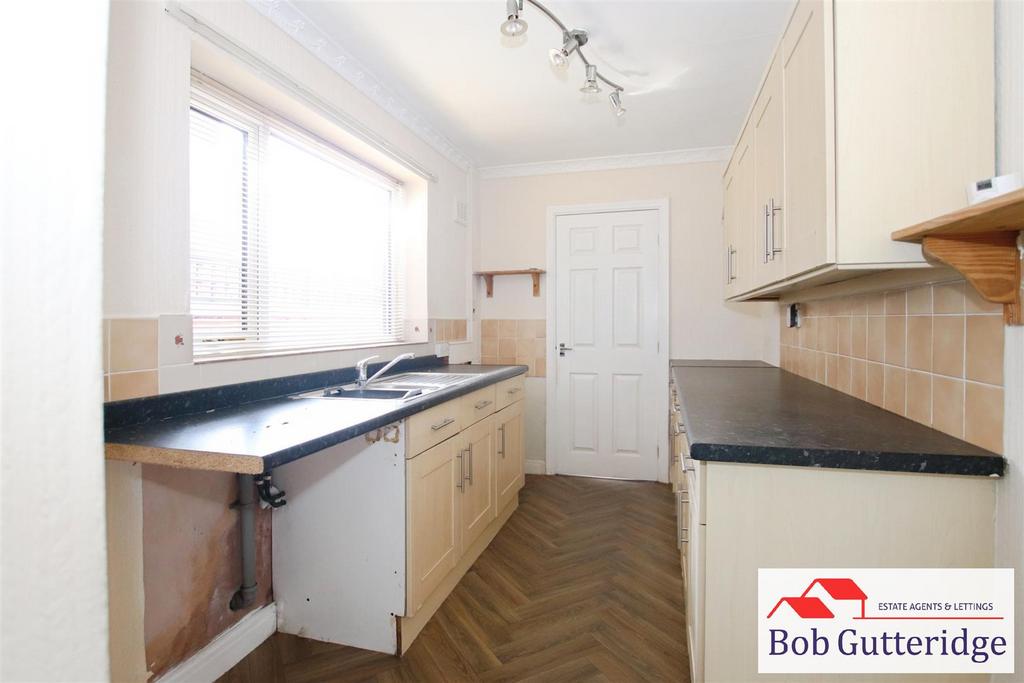 Fitted kitchen