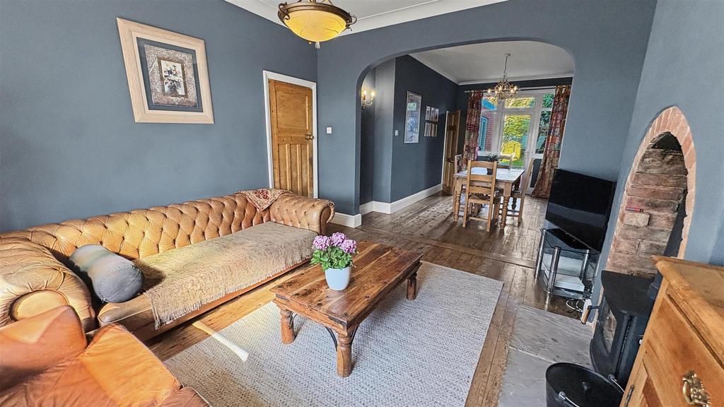 Living/Dining Room