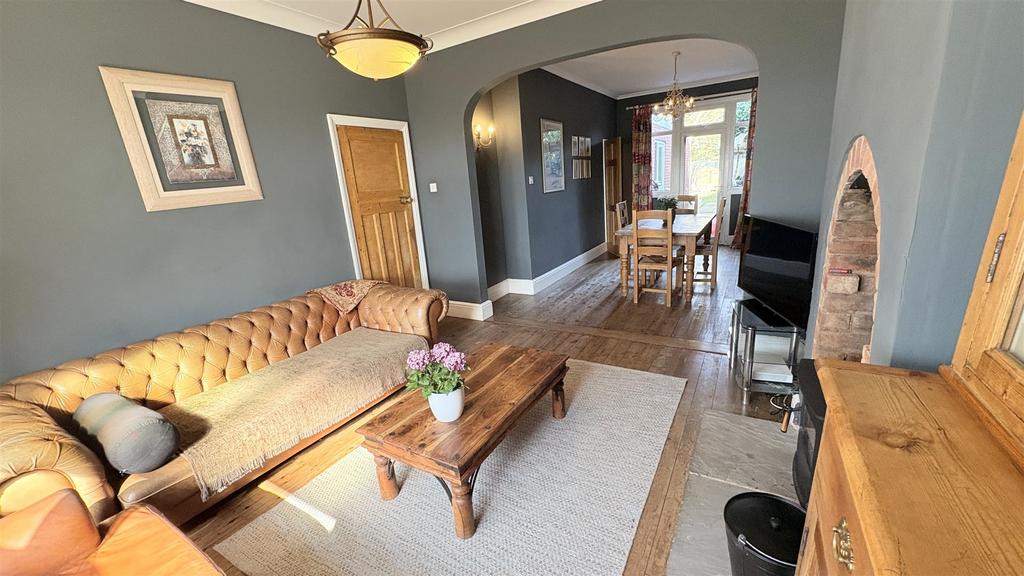 Living/Dining Room