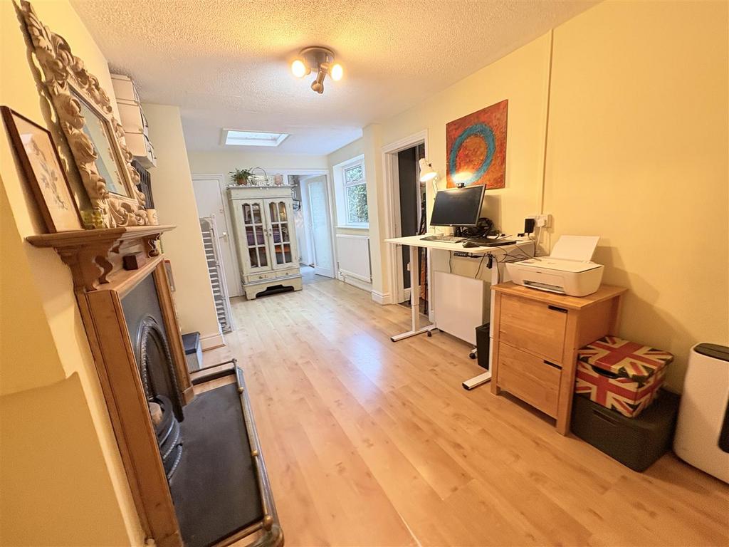 Breakfast Room
