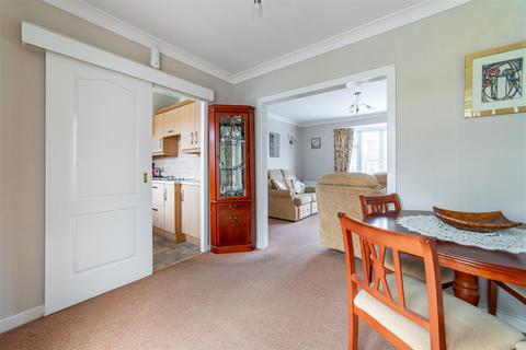 2 bedroom semi-detached house for sale, Rayleigh Drive, Wideopen, Newcastle Upon Tyne, NE13