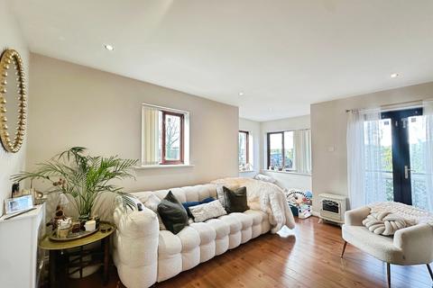 1 bedroom flat for sale, Williams Park, Benton, Newcastle upon Tyne, NE12