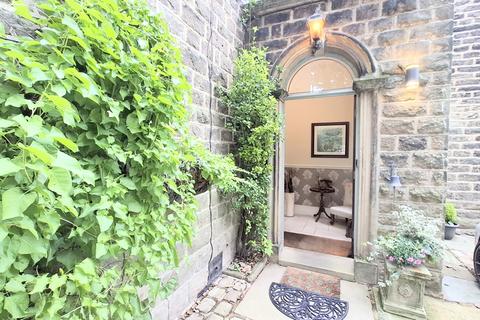 4 bedroom detached house for sale, Streethouse Lane, Dobcross OL3