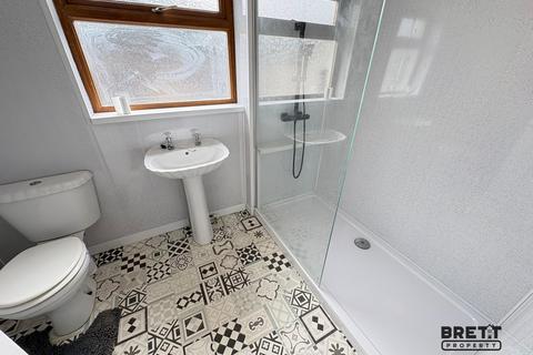 undefined, 4 Warwick Road, Milford Haven, Pembrokeshire. SA73 2LP