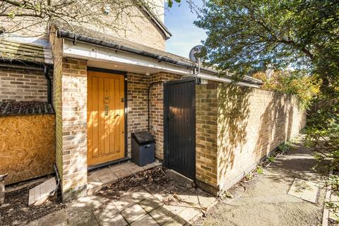3 bedroom house for sale, Westcott Road, Kennington, London, SE17