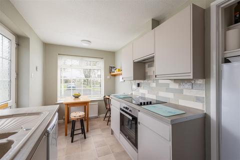 undefined, Pool Court, Pickering