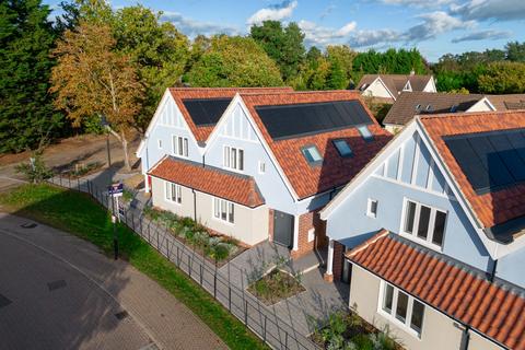 3 bedroom semi-detached house for sale, Purdis Farm Lane, Ipswich IP3